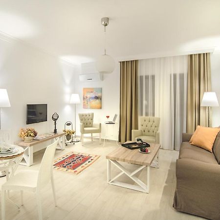 Rodina Suites Hotel Kusadası Exterior foto